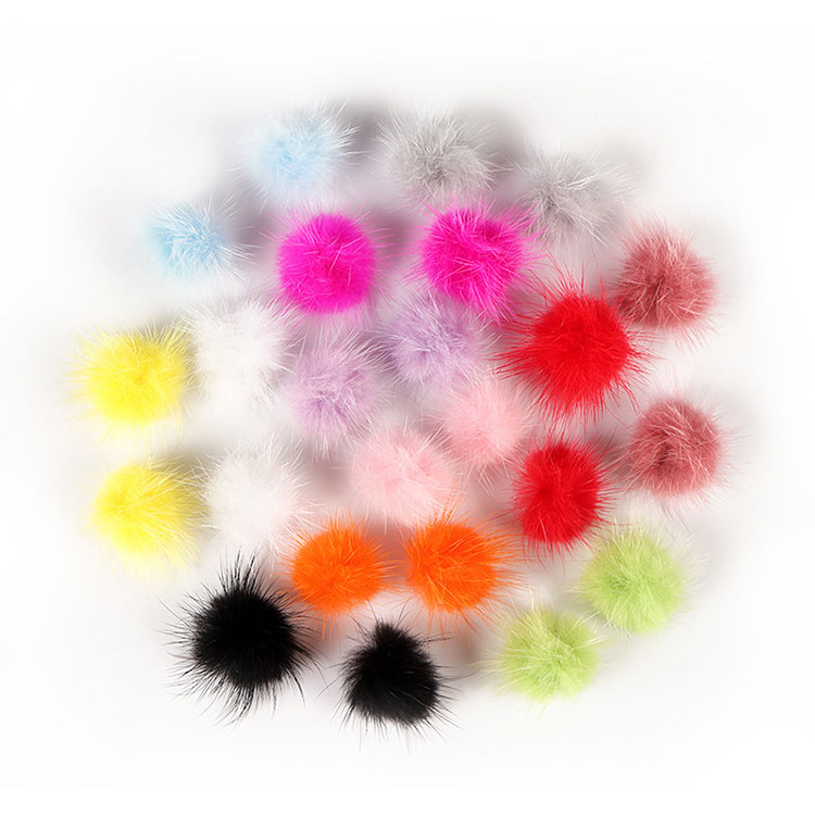 Αφράτη μπάλα 24 τεμαχίων Nail Pom Fluffy Ball
